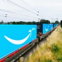 Η Amazon στρέφεται σε τρένα και σκάφη αντί για φορτηγά στην Ευρώπη